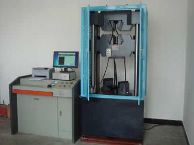 Contrôle mécanique et essai de traction des matériaux